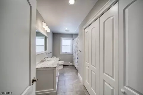 133 Macdonald Dr, Wayne, NJ 07470 photo 8
