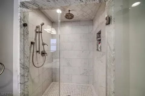 133 Macdonald Dr, Wayne, NJ 07470 photo 18