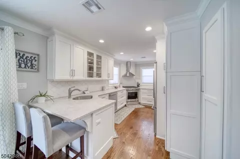 133 Macdonald Dr, Wayne, NJ 07470 photo 5