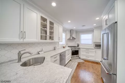 133 Macdonald Dr, Wayne, NJ 07470 photo 6