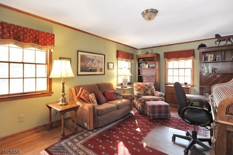 7 Pharis Pl, Upper Saddle River, NJ 07458 photo 5