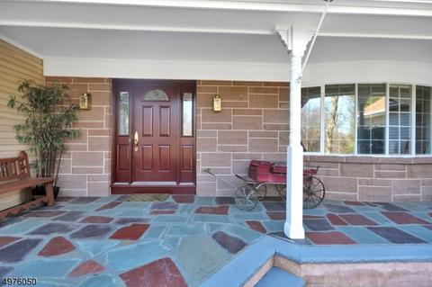 7 Pharis Pl, Upper Saddle River, NJ 07458 photo 3