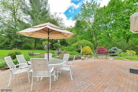 7 Pharis Pl, Upper Saddle River, NJ 07458 photo 17