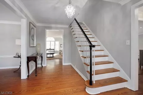 4 Sweetbriar Rd, Summit, NJ 07901 photo 2