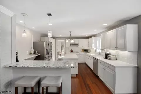 4 Sweetbriar Rd, Summit, NJ 07901 photo 5