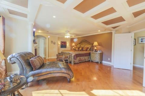 15 Hickory Ln, Green Brook, NJ 08812 photo 14