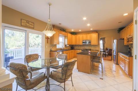 15 Hickory Ln, Green Brook, NJ 08812 photo 9