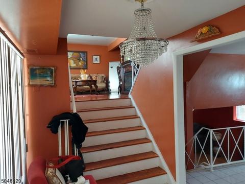 891 Gloucester Rd, Union, NJ 07083 photo 3