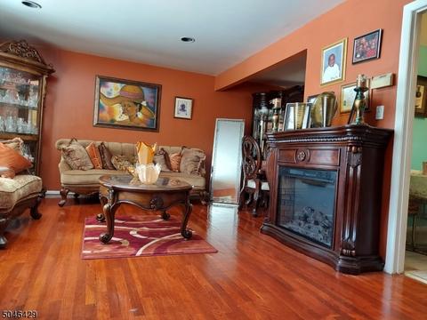 891 Gloucester Rd, Union, NJ 07083 photo 5