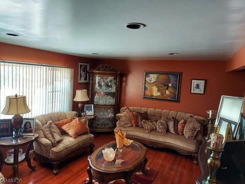 891 Gloucester Rd, Union, NJ 07083 photo 4