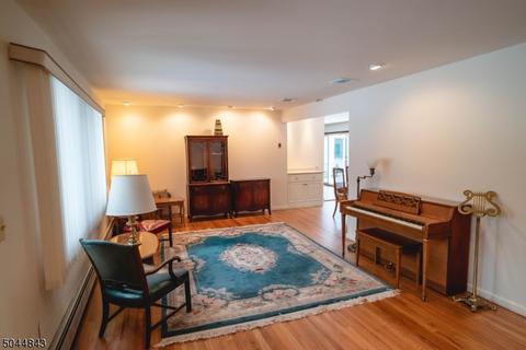 45 Brandywine Rd, Wayne, NJ 07470 photo 8