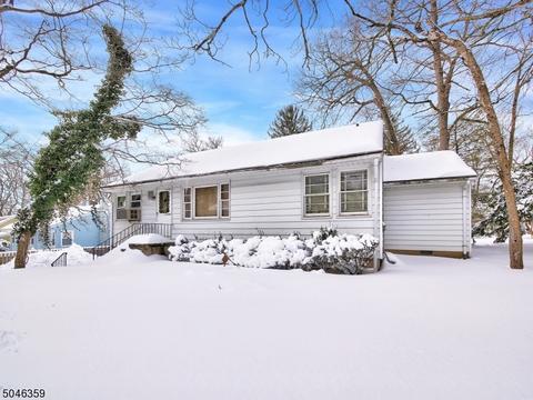153 Algonquin Trl, Wayne, NJ 07470 photo 3