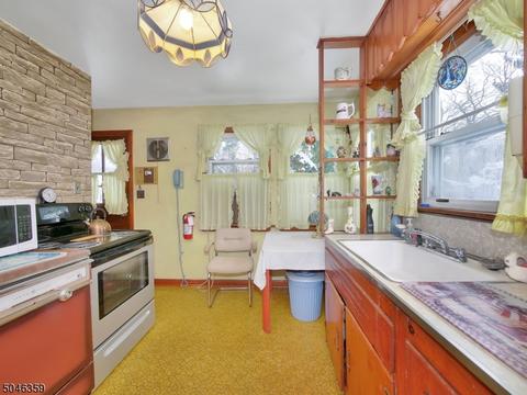 153 Algonquin Trl, Wayne, NJ 07470 photo 12