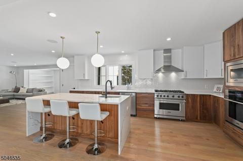 27 Heller Dr, Montclair, NJ 07043 photo 5