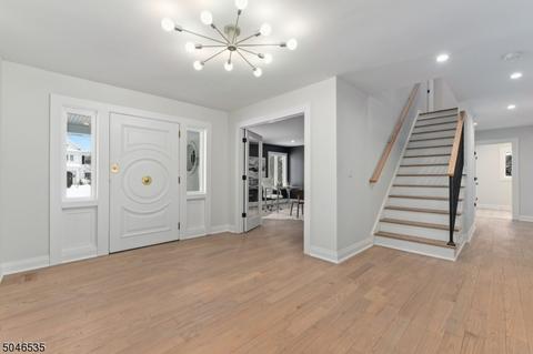 27 Heller Dr, Montclair, NJ 07043 photo 2