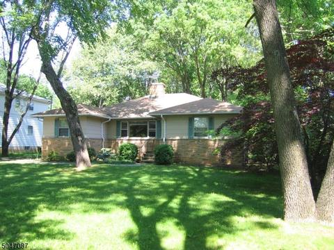 82 E Main St, Mendham, NJ 07945 photo 1