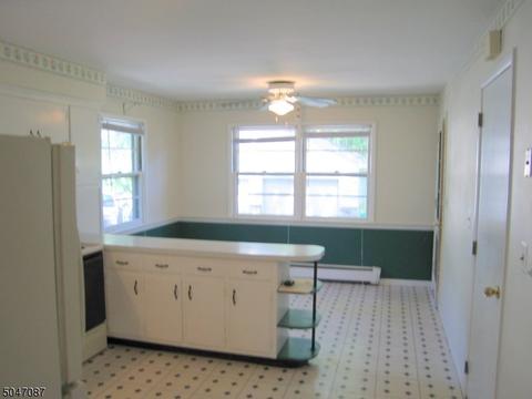 82 E Main St, Mendham, NJ 07945 photo 6