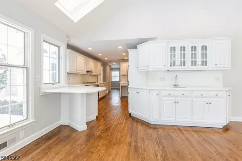 209 Jefferson Ave, Westfield, NJ 07090 photo 17