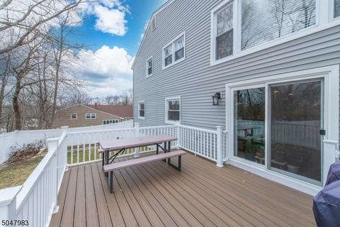 8 Copley Ct, Wayne, NJ 07470 photo 16