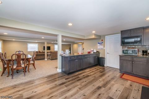 8 Copley Ct, Wayne, NJ 07470 photo 18