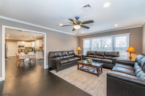 8 Copley Ct, Wayne, NJ 07470 photo 9