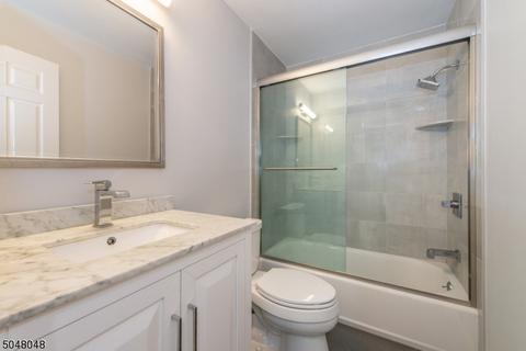 41 Gatehouse Rd, Bedminster, NJ 07921 photo 11