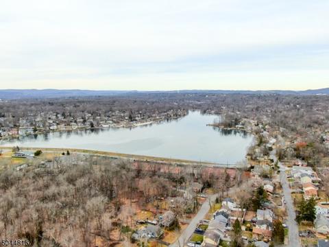 87 Lake Trl E, Wayne, NJ 07470 photo 18