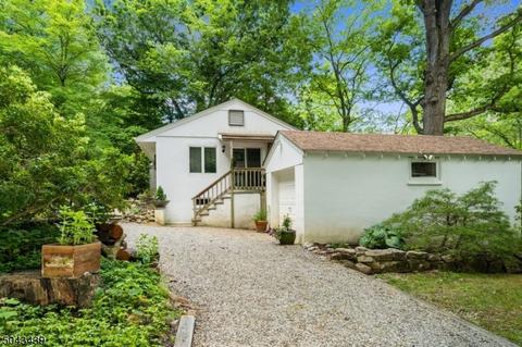 39 Roxiticus Rd, Mendham, NJ 07945 photo 17