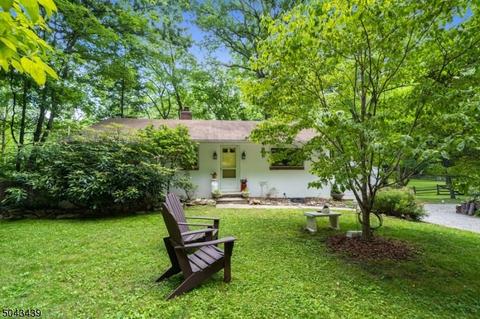 39 Roxiticus Rd, Mendham, NJ 07945 photo 1