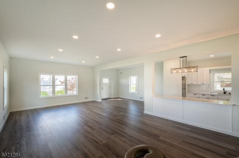 24 2nd Ave, Haskell, NJ 07420 photo 4