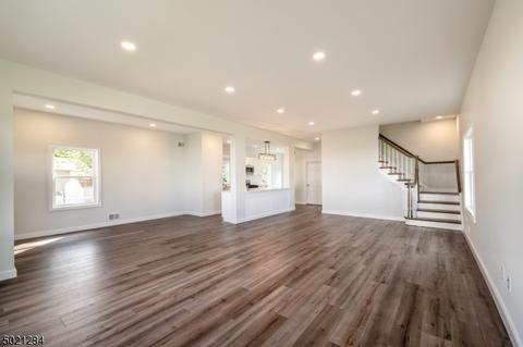 24 2nd Ave, Haskell, NJ 07420 photo 3