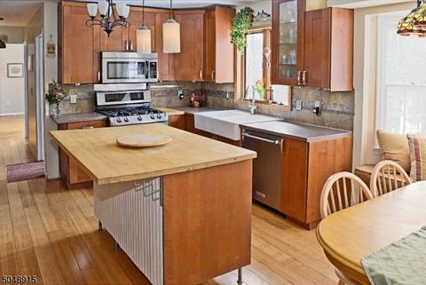 23 John St, Hackettstown, NJ 07840 photo 9