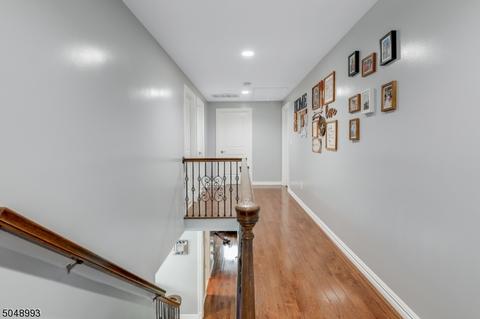 644 Victoria Ave, Paramus, NJ 07652 photo 14