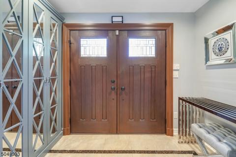 644 Victoria Ave, Paramus, NJ 07652 photo 2