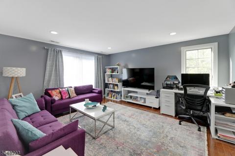 644 Victoria Ave, Paramus, NJ 07652 photo 20