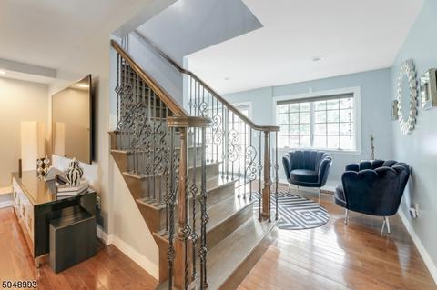 644 Victoria Ave, Paramus, NJ 07652 photo 13