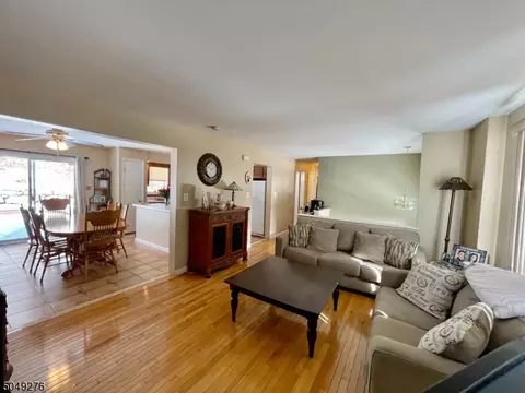 16 Julia Ter, Dover, NJ 07801 photo 5