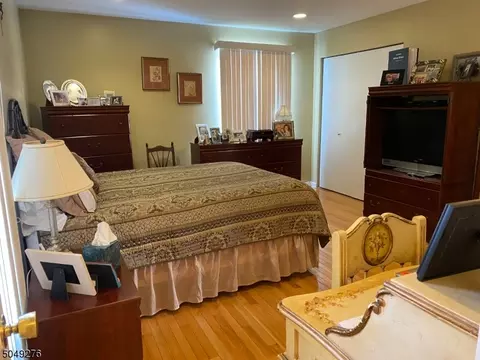 16 Julia Ter, Dover, NJ 07801 photo 10
