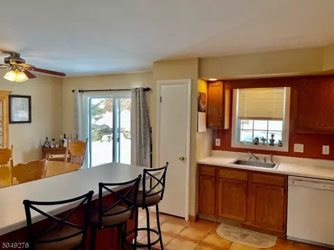 16 Julia Ter, Dover, NJ 07801 photo 6