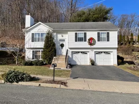 16 Julia Ter, Dover, NJ 07801 photo 1