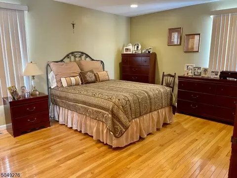 16 Julia Ter, Dover, NJ 07801 photo 11