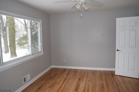 368 Valley Rd, Wayne, NJ 07470 photo 9