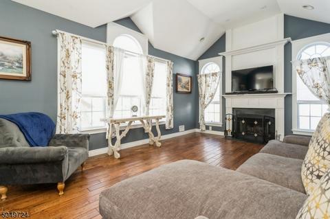 6 Stratton Ct, Hackettstown, NJ 07840 photo 6