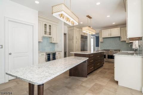 6 Stratton Ct, Hackettstown, NJ 07840 photo 9