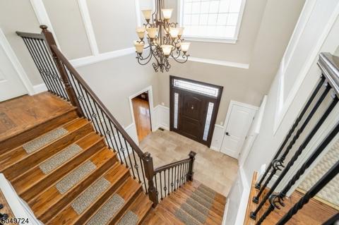 6 Stratton Ct, Hackettstown, NJ 07840 photo 4