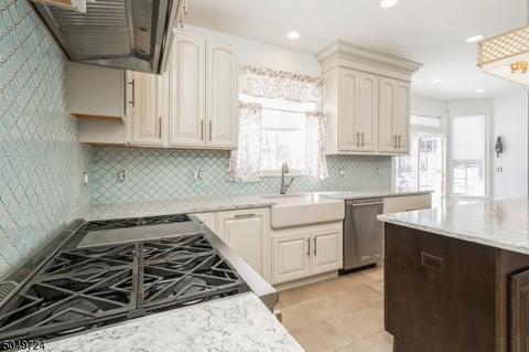 6 Stratton Ct, Hackettstown, NJ 07840 photo 12