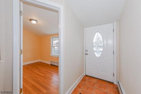 1 Oak St, Wanaque Boro, NJ 07420 photo 6