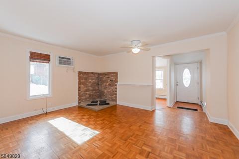 1 Oak St, Wanaque Boro, NJ 07420 photo 9