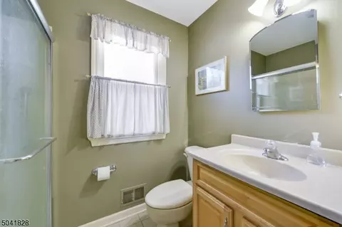 489 Lyons Rd, Bernards Twp, NJ 07920 photo 12