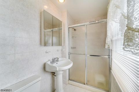 5 Mohawk Ave, Middlesex, NJ 08846 photo 20
